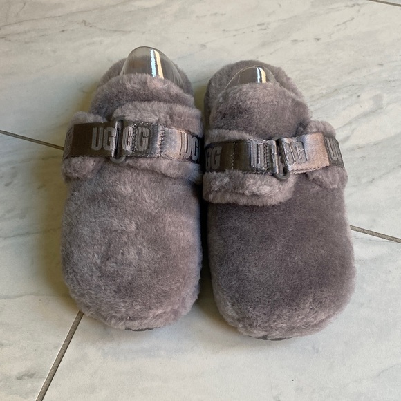 UGG Other - Ugg fuzzy slippers BNIB
